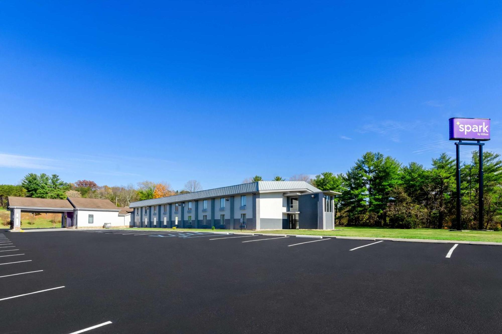 Spark By Hilton Daleville Roanoke North Екстер'єр фото